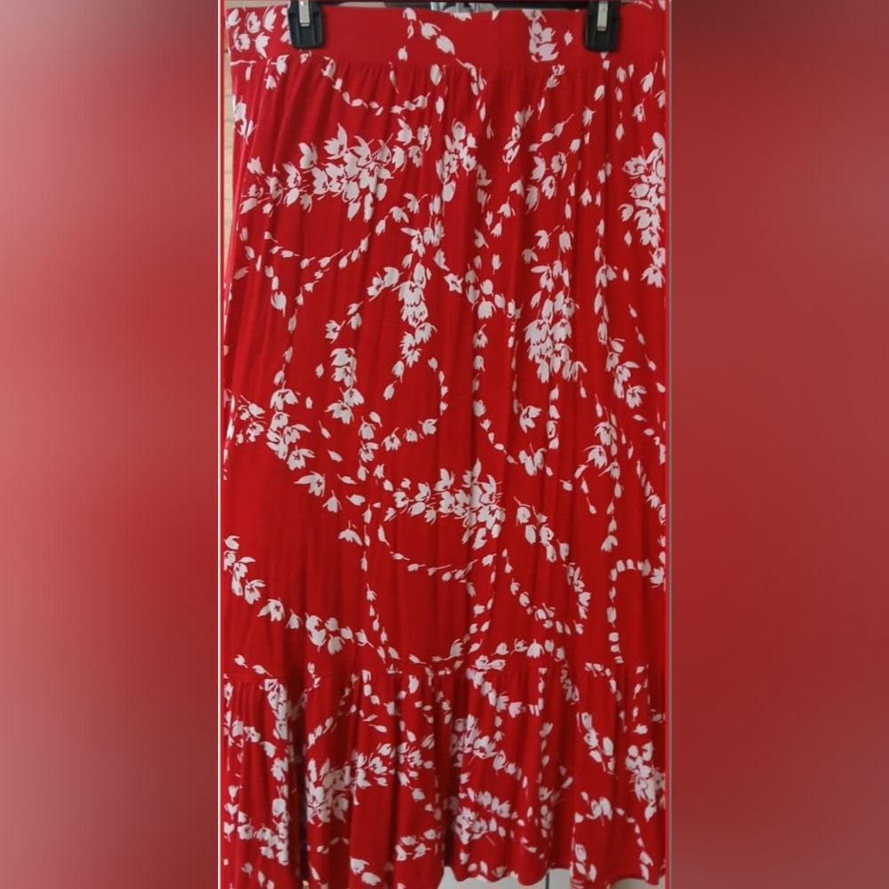 Red Floral Women's Skirt - Picture 1 of 1
